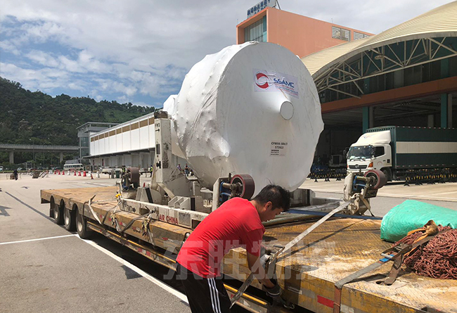 深圳到香港物流公司之貨車司機(jī)為什么搶手？深圳到香港物流-香港物流專線-中港貨運(yùn)物流運(yùn)輸專線-佛山到香港物流專線-一般貿(mào)易進(jìn)出口報(bào)關(guān)代理-倉(cāng)儲(chǔ)配送-深圳市東勝物流有限公司